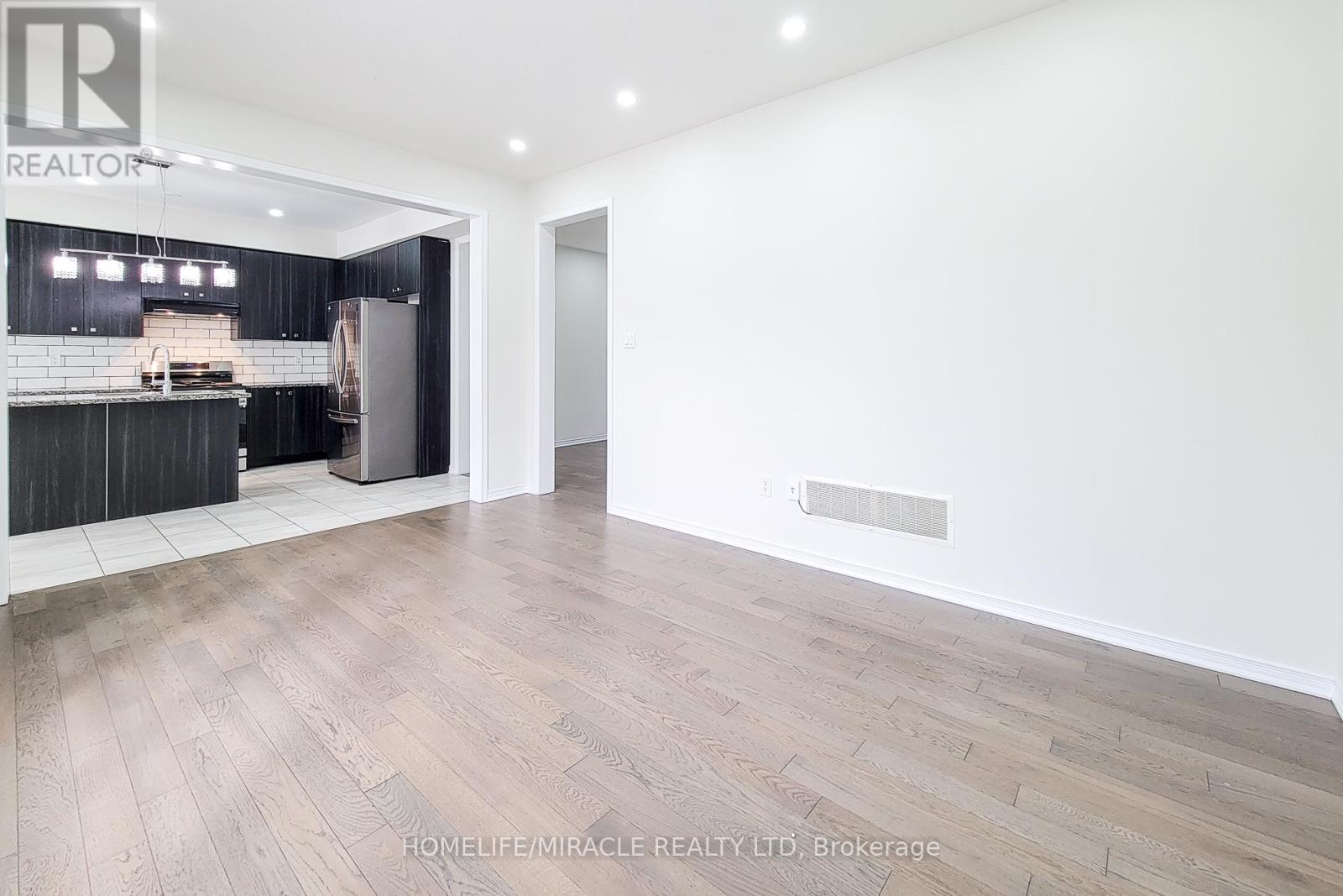 63 Magdalena Street, Hamilton, Ontario  L8J 0M3 - Photo 15 - X12481569