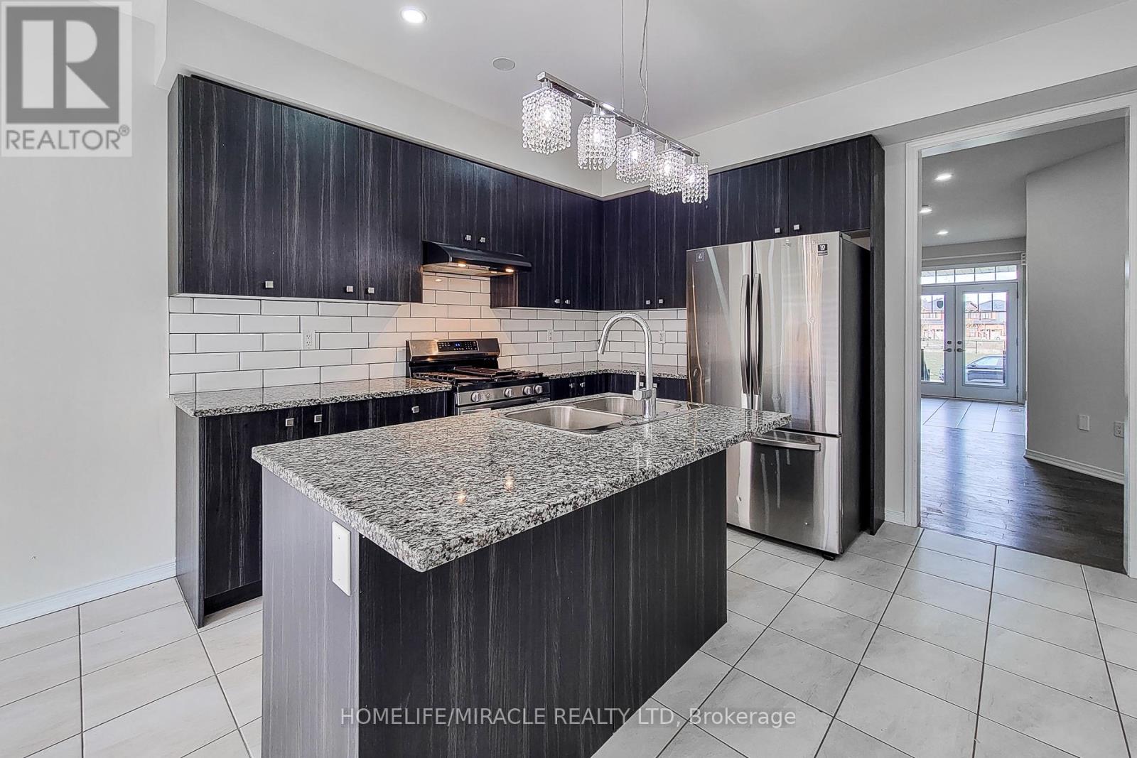 63 Magdalena Street, Hamilton, Ontario  L8J 0M3 - Photo 17 - X12481569