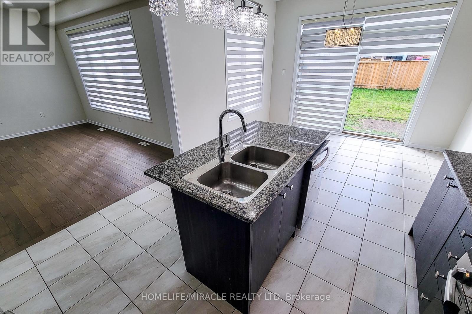 63 Magdalena Street, Hamilton, Ontario  L8J 0M3 - Photo 21 - X12481569