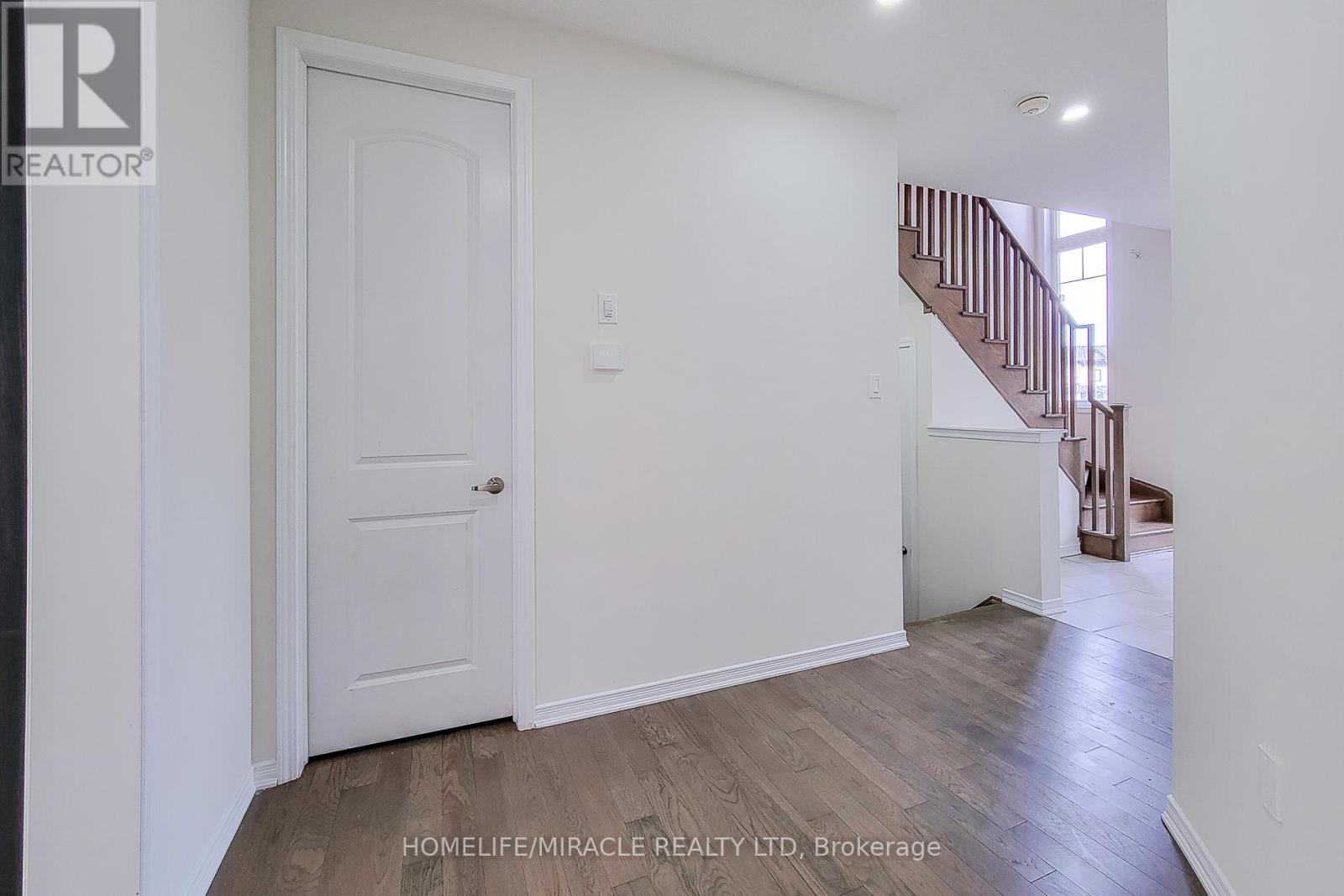 63 Magdalena Street, Hamilton, Ontario  L8J 0M3 - Photo 24 - X12481569