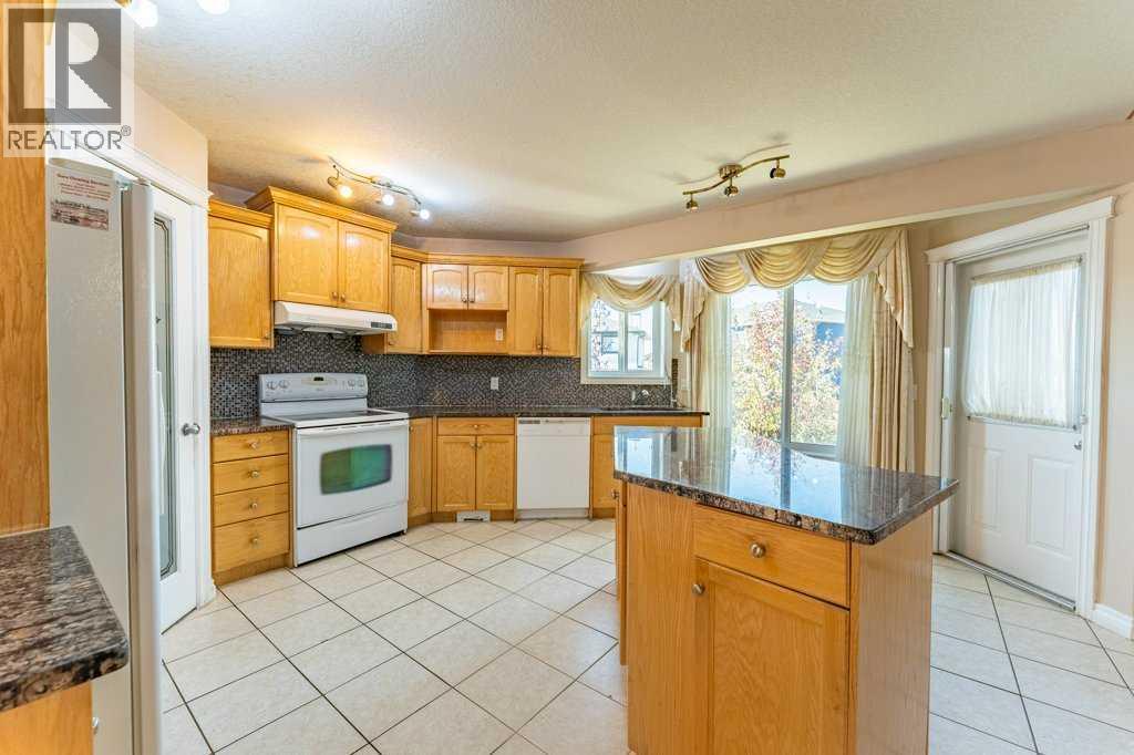 133 Tarawood Close Ne, Calgary, Alberta  T3J 4Y9 - Photo 7 - A2261042