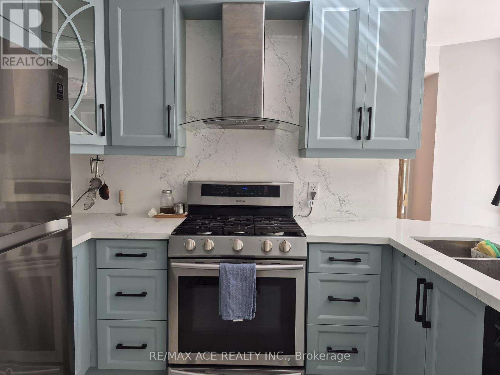 Main - 3 Springsyde Street, Whitby, Ontario  L1N 9H5 - Photo 12 - E12437339