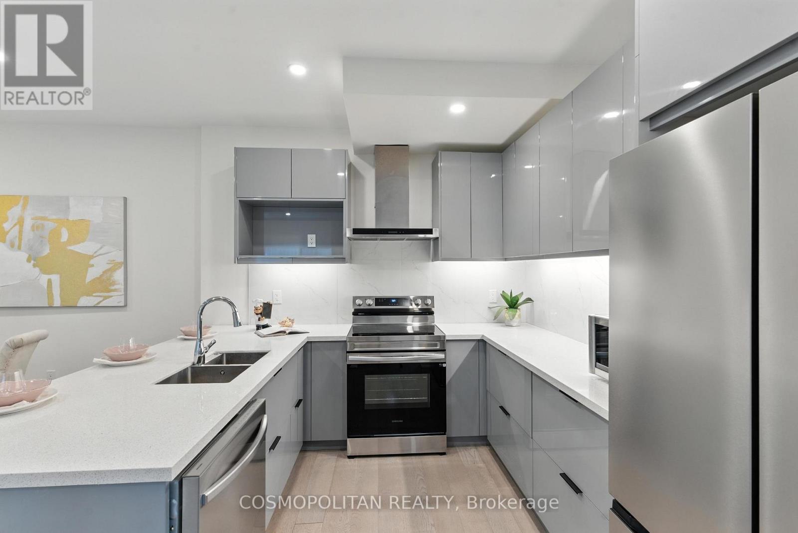 71 A Bradley Street, St. Catharines, Ontario  L2T 1R5 - Photo 13 - X12481577