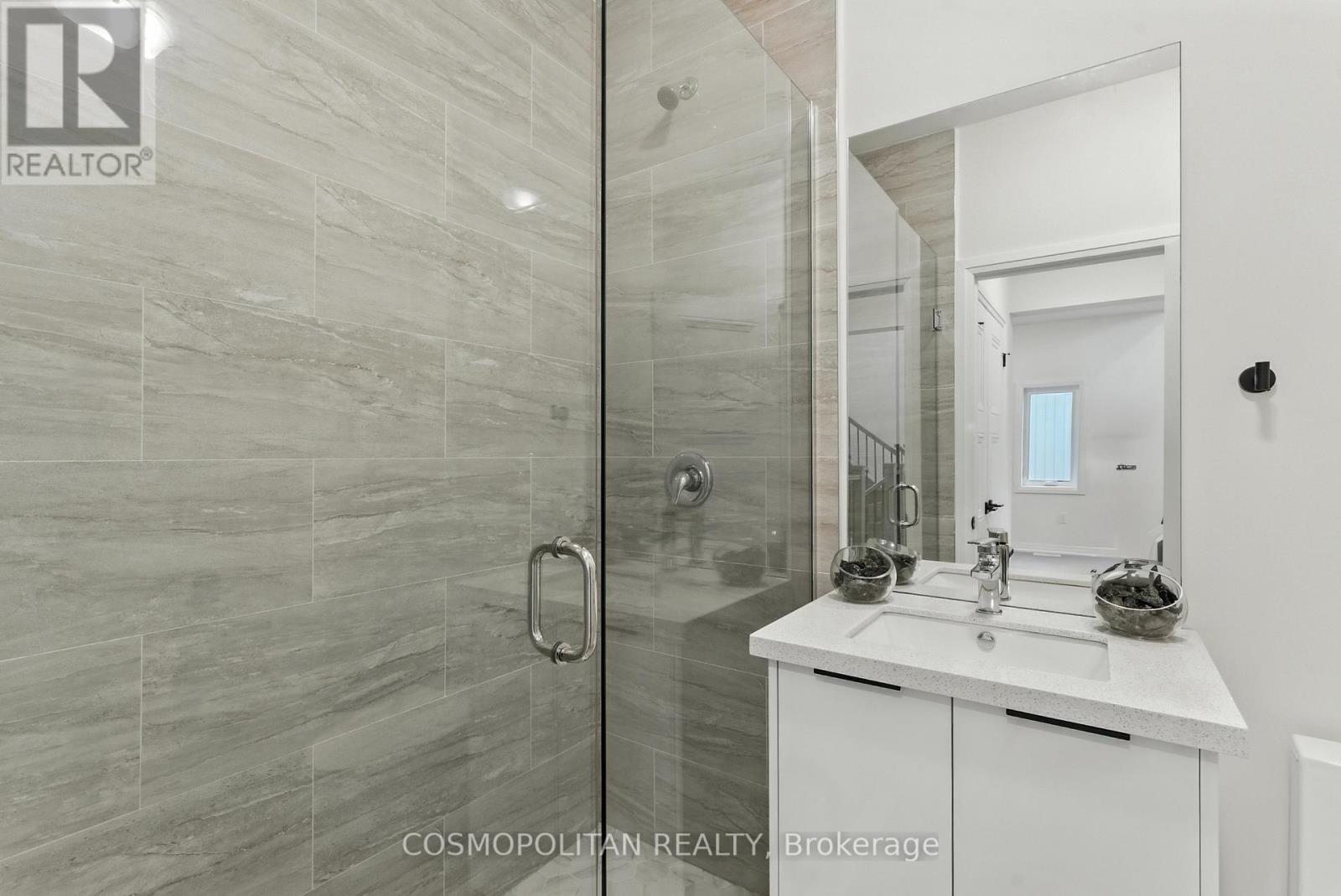 71 A Bradley Street, St. Catharines, Ontario  L2T 1R5 - Photo 16 - X12481577