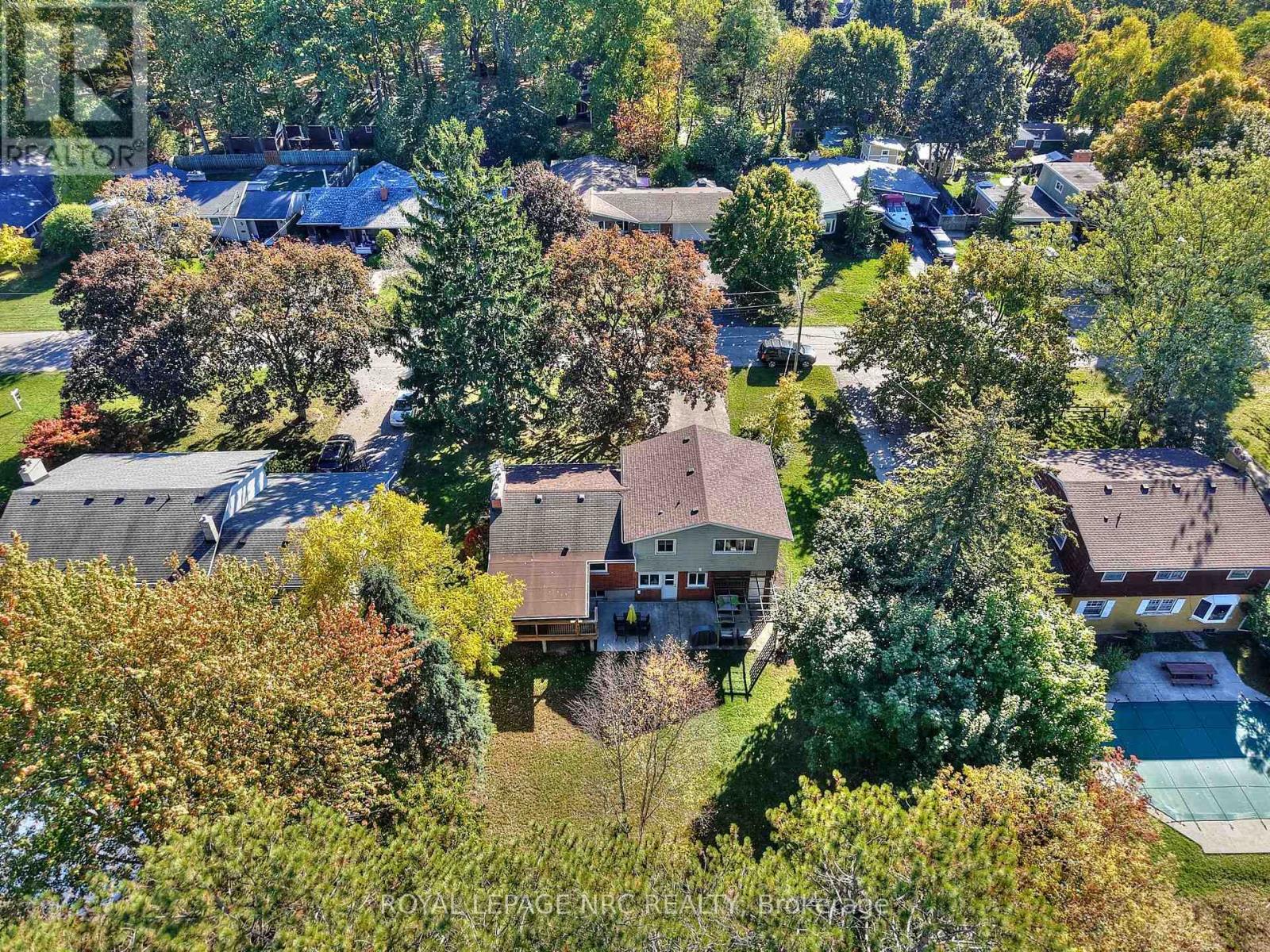 13 Damude Drive, Pelham, Ontario  L0S 1E0 - Photo 18 - X12481593