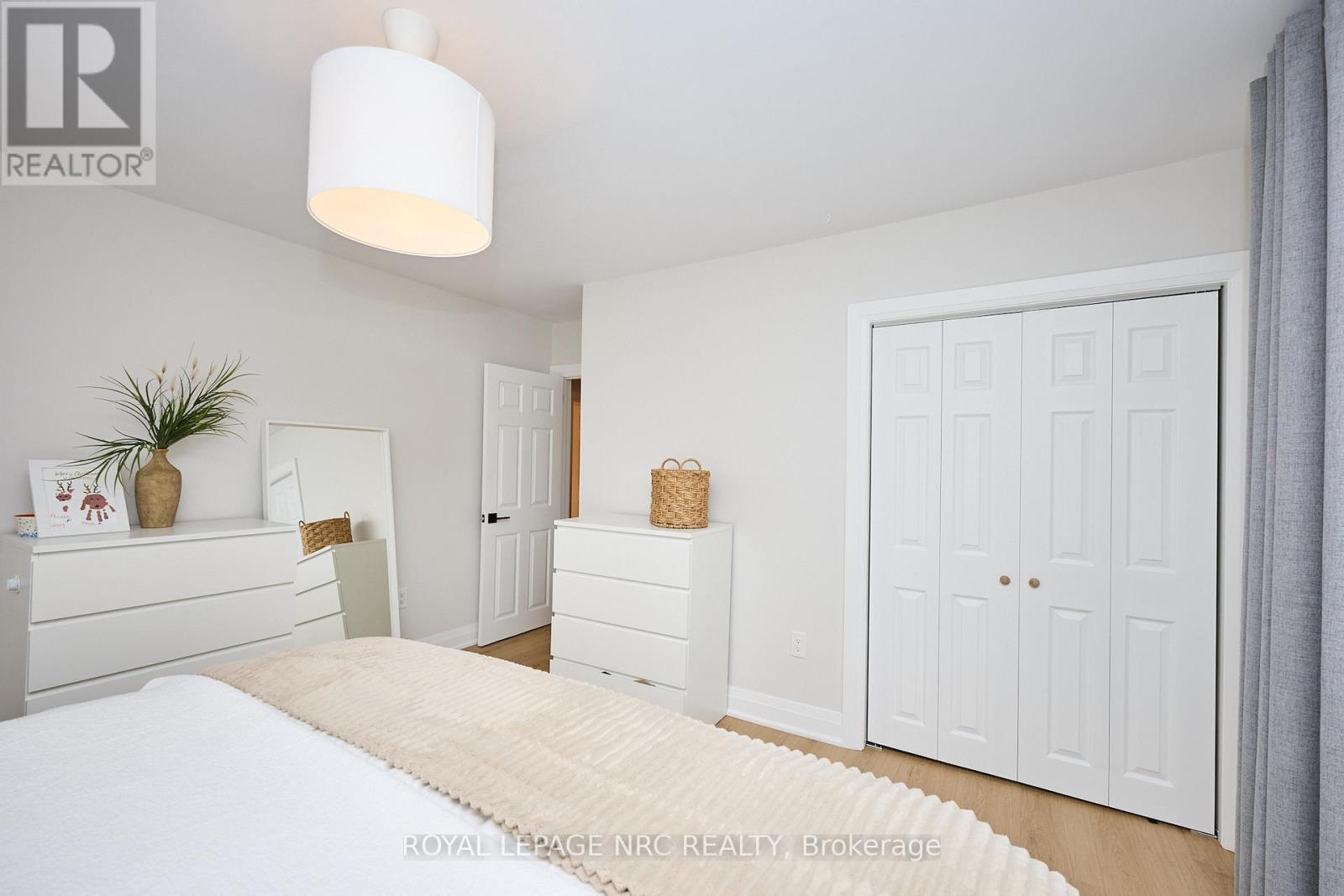 13 Damude Drive, Pelham (Fonthill), Ontario  L0S 1E0 - Photo 41 - X12481593