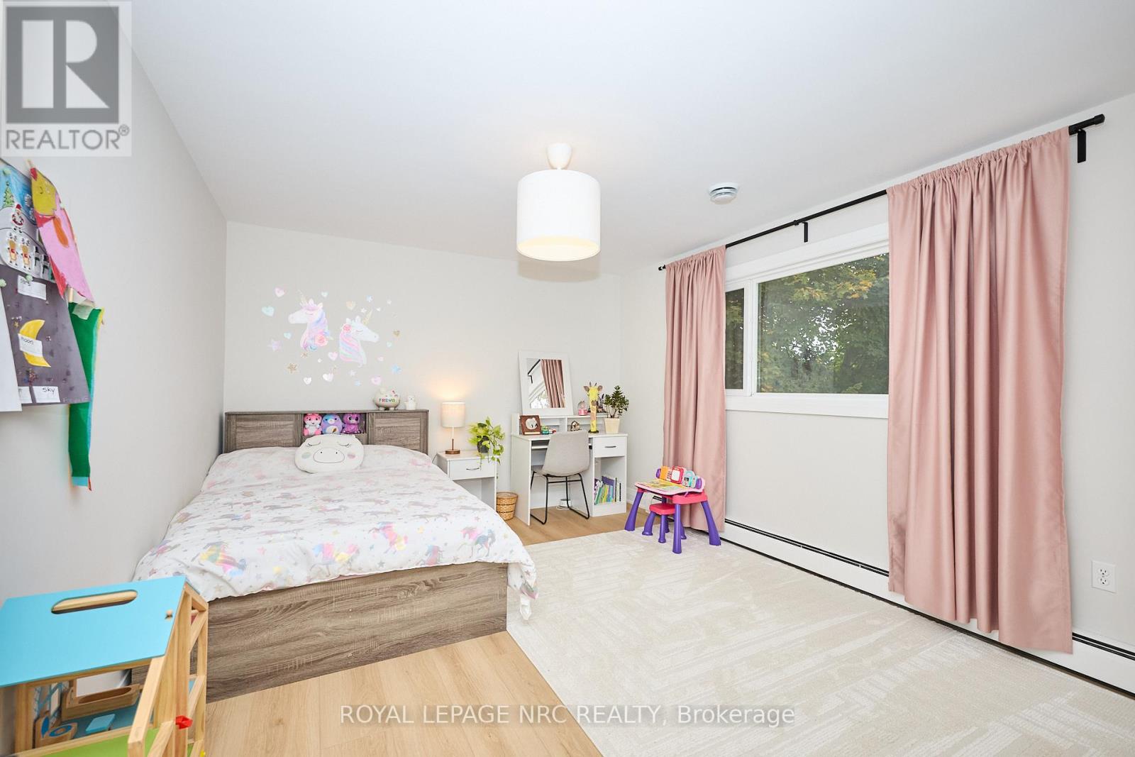 13 Damude Drive, Pelham (Fonthill), Ontario  L0S 1E0 - Photo 42 - X12481593