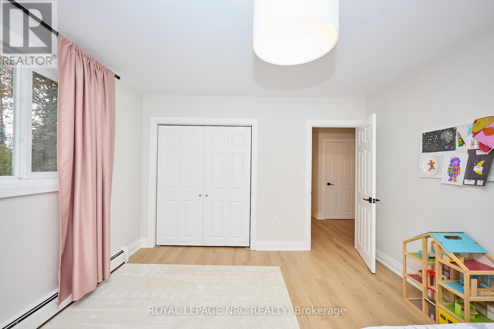 13 Damude Drive, Pelham (Fonthill), Ontario  L0S 1E0 - Photo 44 - X12481593