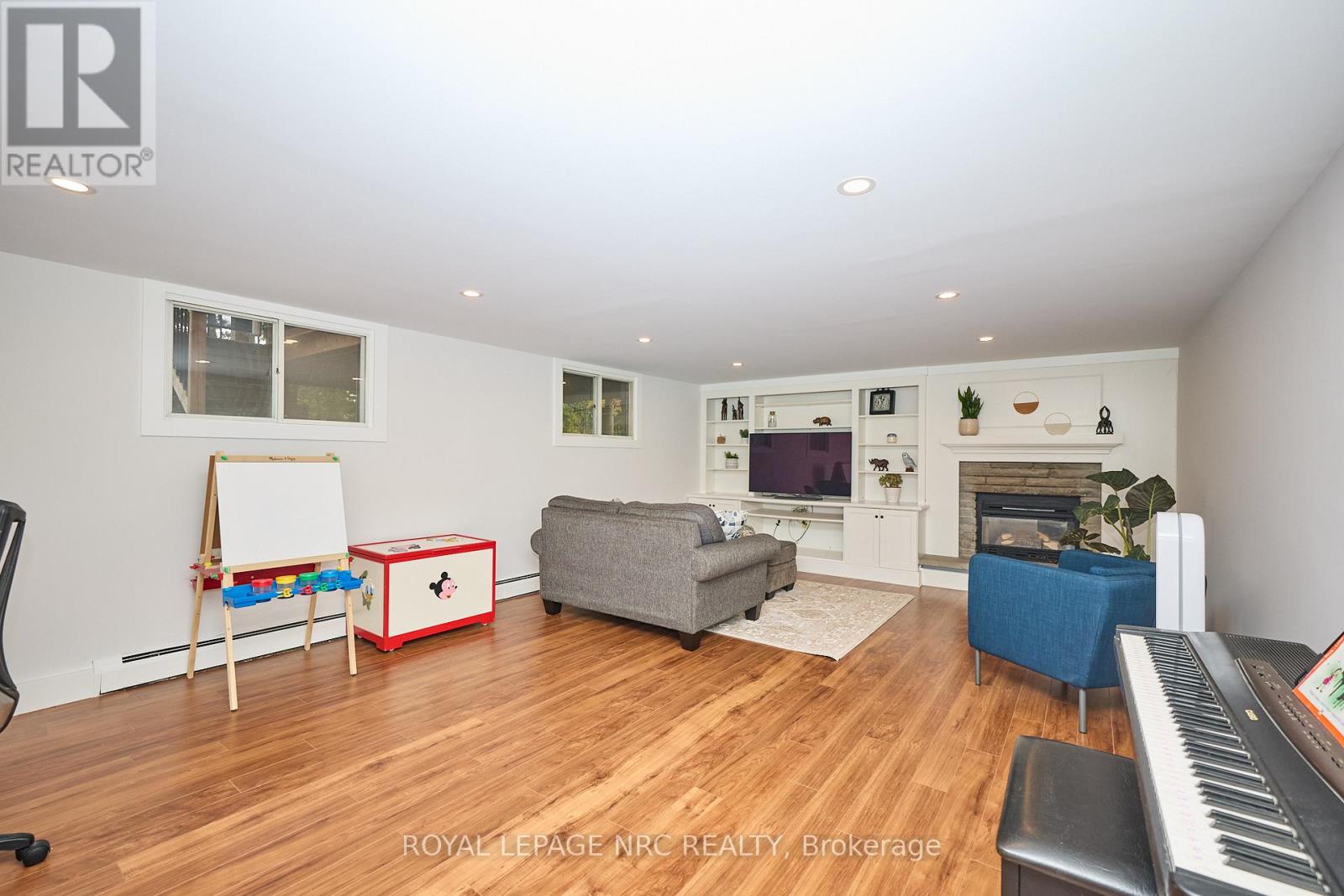 13 Damude Drive, Pelham (Fonthill), Ontario  L0S 1E0 - Photo 47 - X12481593