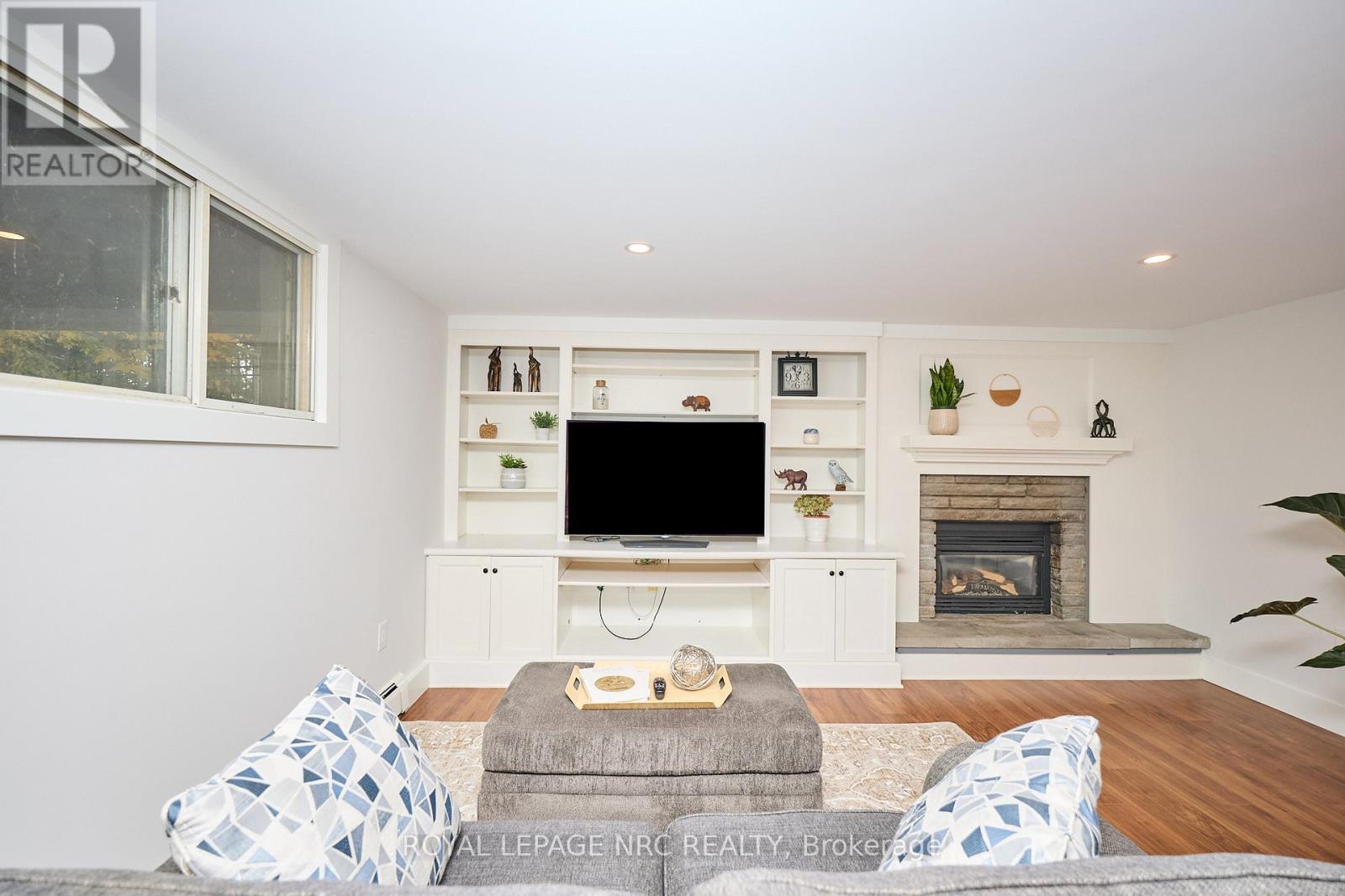 13 Damude Drive, Pelham (Fonthill), Ontario  L0S 1E0 - Photo 48 - X12481593