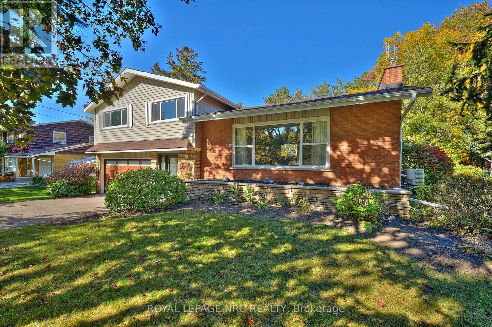 13 Damude Drive, Pelham, Ontario  L0S 1E0 - Photo 6 - X12481593