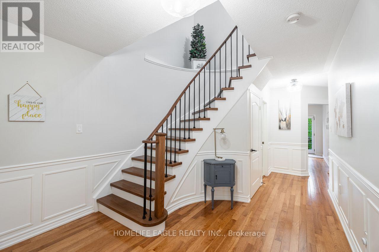 114 Surgeoner Crescent, Newmarket, Ontario  L3X 2L2 - Photo 12 - N12479414