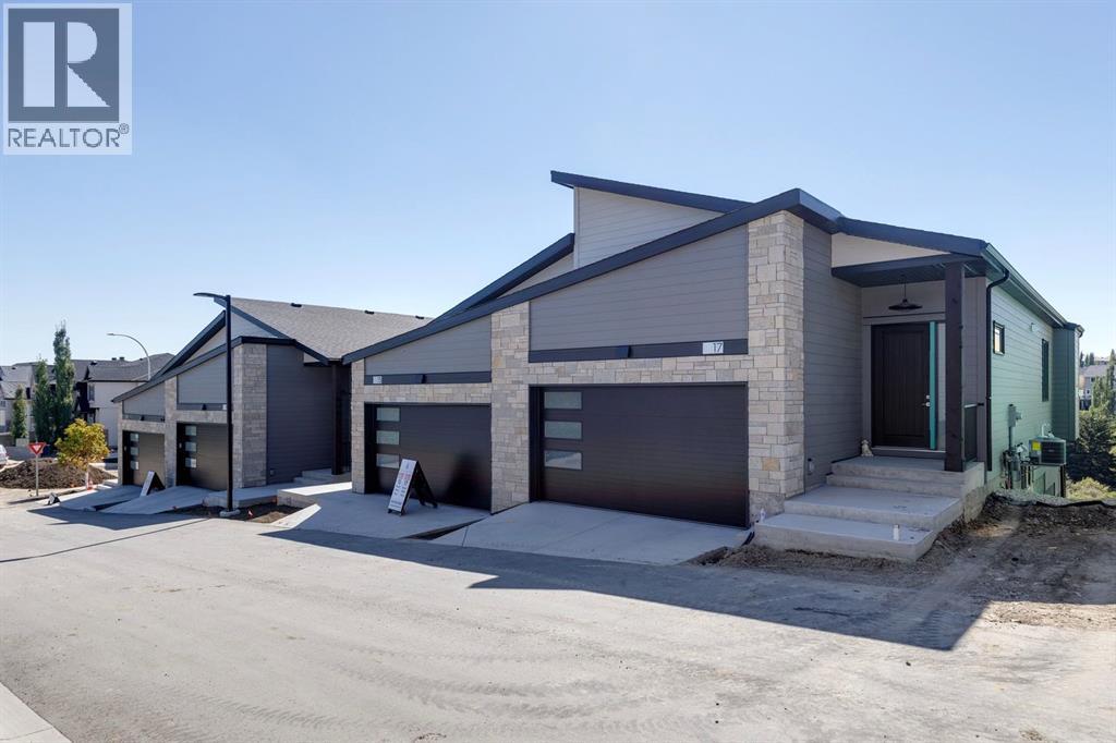 Property at 27 Royal Birch Cove NW image 2