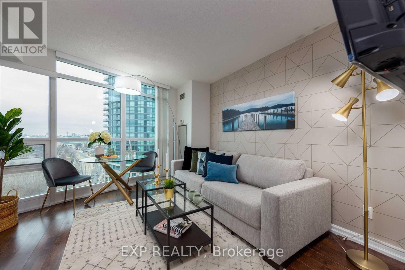 1206 - 215 Fort York Boulevard, Toronto, Ontario  M5V 4A2 - Photo 5 - C12481585