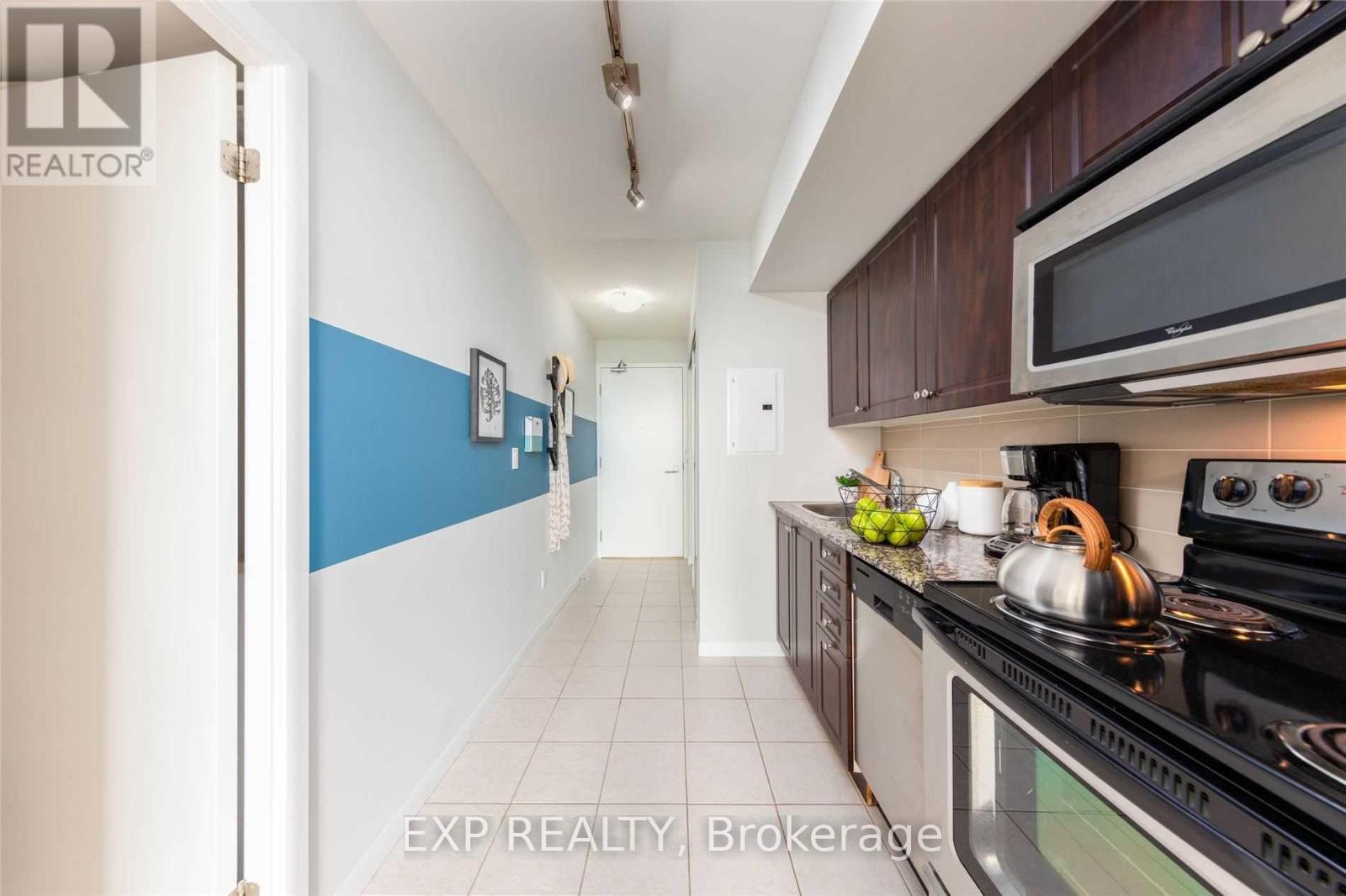 1206 - 215 Fort York Boulevard, Toronto, Ontario  M5V 4A2 - Photo 9 - C12481585