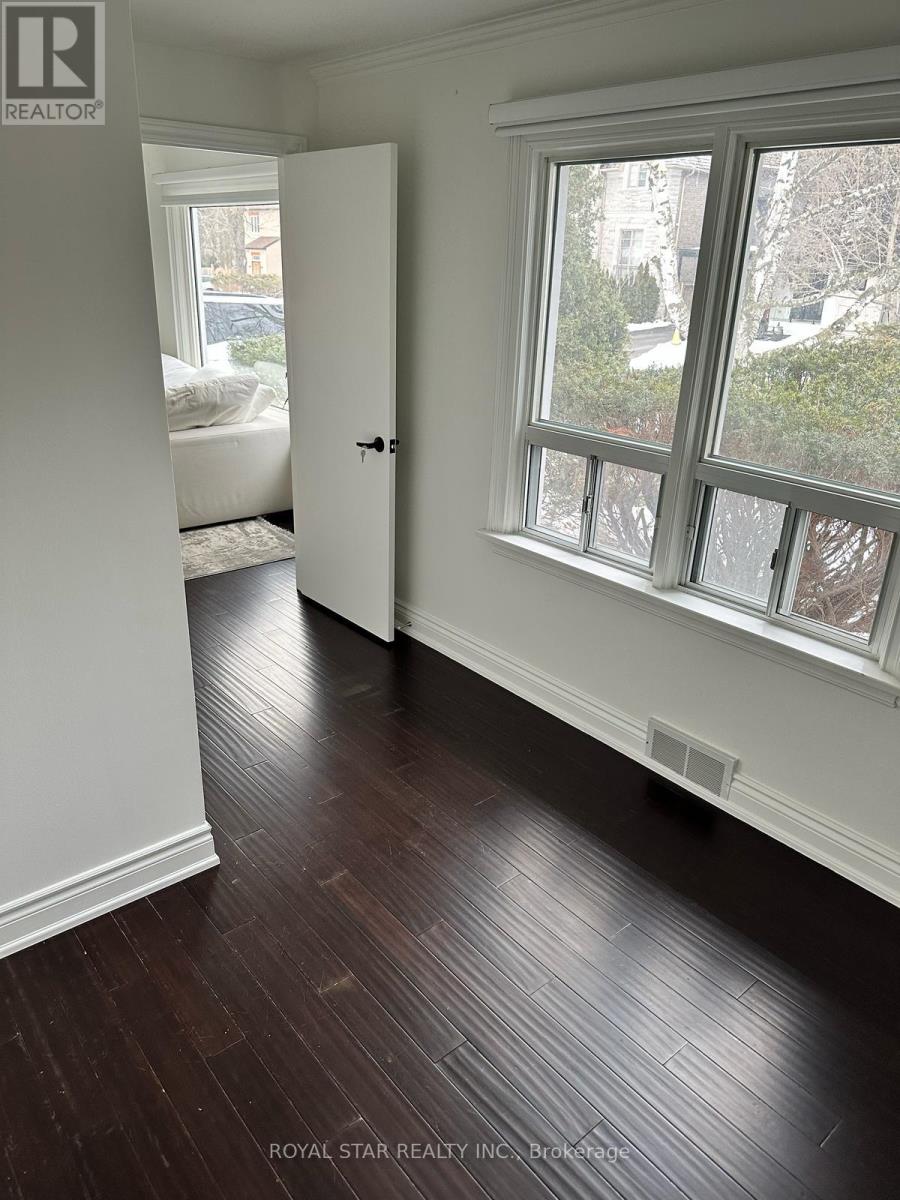 9 Roycrest Avenue, Toronto, Ontario  M2N 1R1 - Photo 20 - C12481591