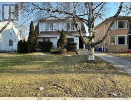 9 ROYCREST AVENUE, Toronto, Ontario