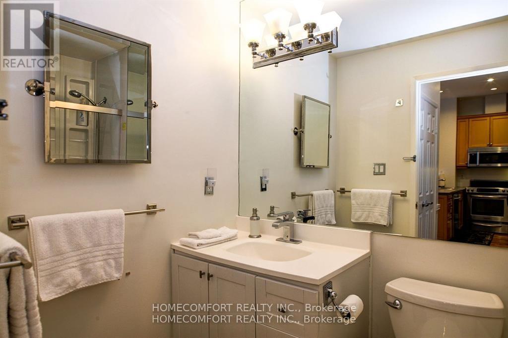 701 - 8 Wellesley Street E, Toronto, Ontario  M4Y 3B2 - Photo 6 - C12481595