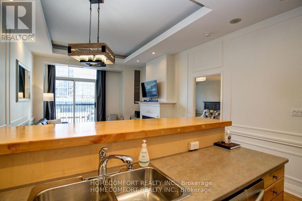 701 - 8 Wellesley Street E, Toronto, Ontario  M4Y 3B2 - Photo 9 - C12481595