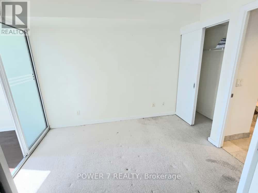 1409 - 8 York Street, Toronto, Ontario  M5J 2Y2 - Photo 5 - C12481601