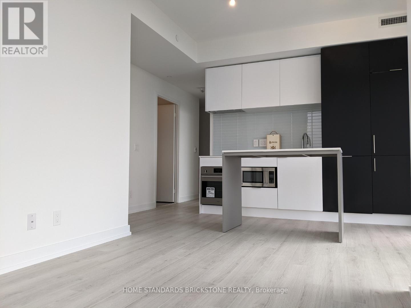 2312 - 33 Helendale Avenue, Toronto, Ontario  M4R 0A4 - Photo 5 - C12481619