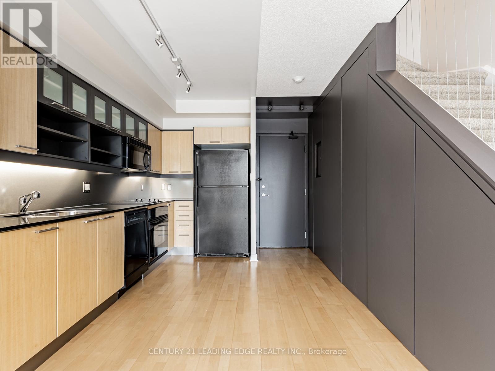 914 - 36 Blue Jays Way, Toronto, Ontario  M5V 0L7 - Photo 9 - C12481623