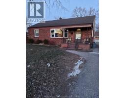 3124 BRUCE AVENUE, Windsor, Ontario