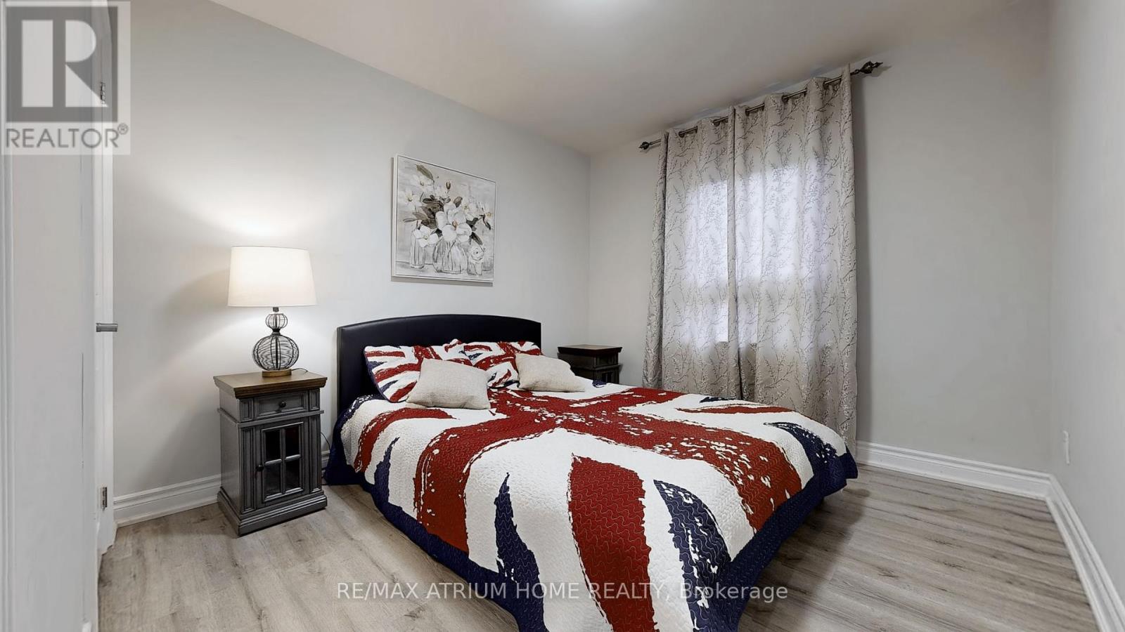 347 Osiris Drive, Richmond Hill, Ontario  L4C 2P6 - Photo 6 - N12481592