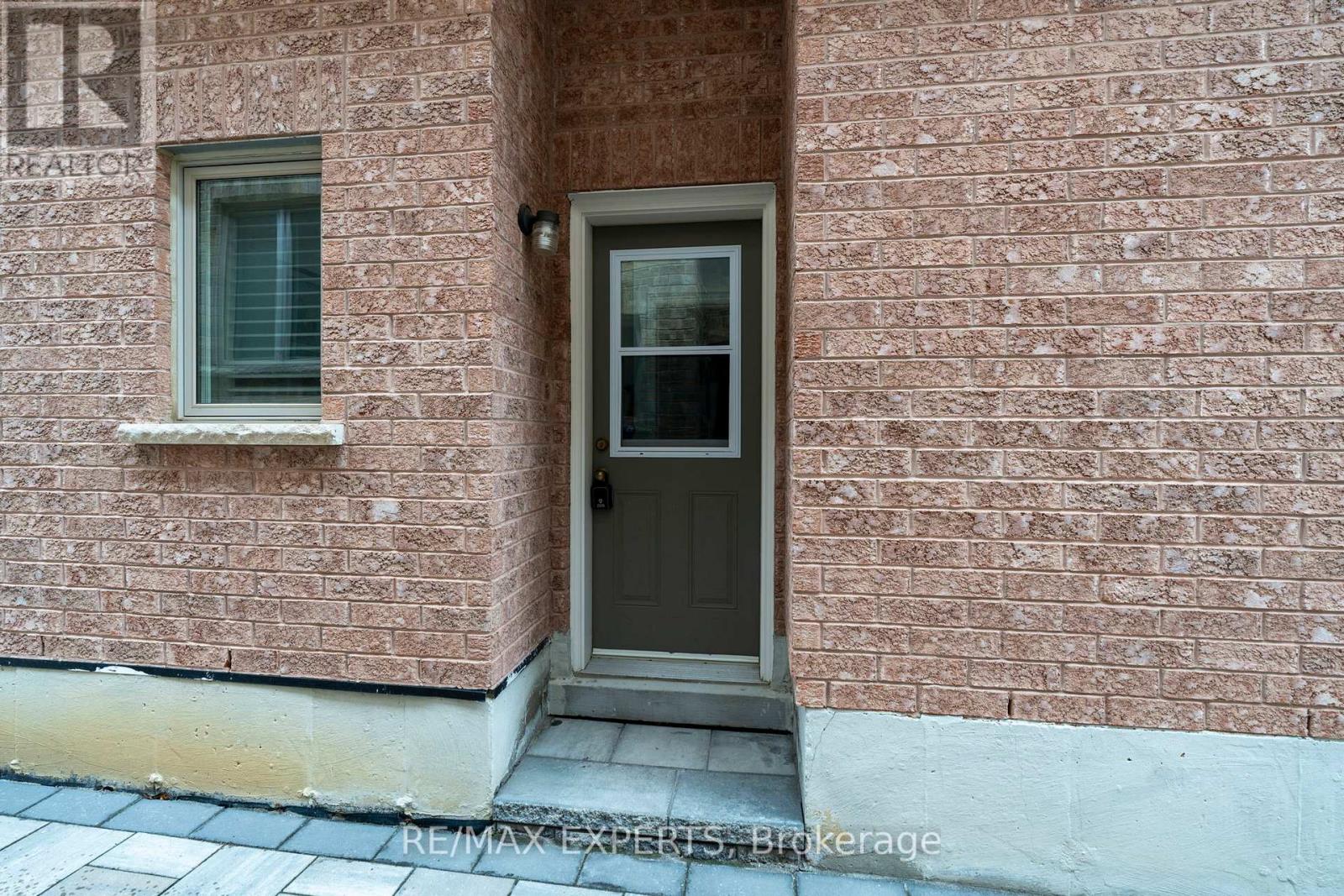 170 Teodoro, Vaughan, Ontario  L4H 0X8 - Photo 3 - N12481637