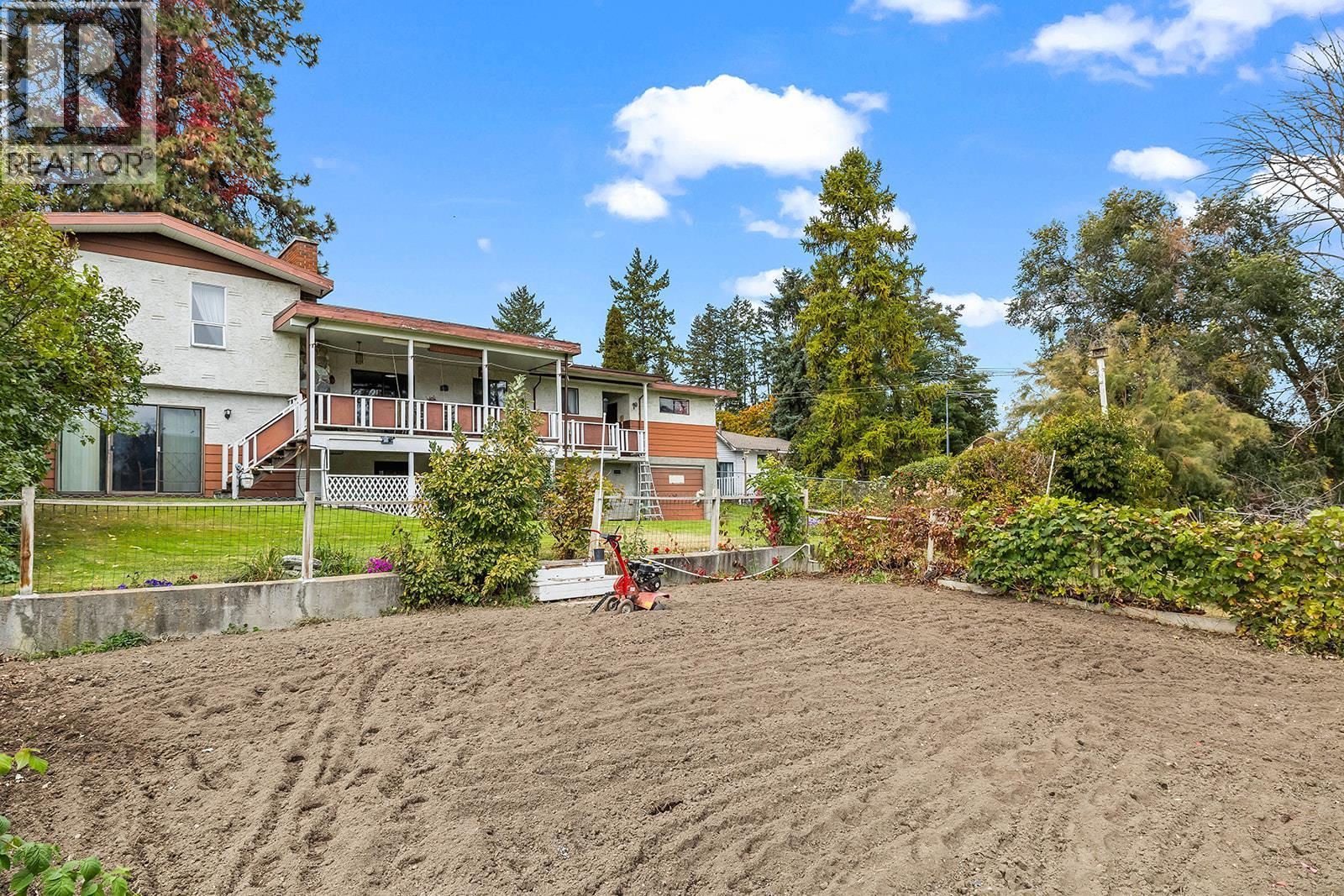 11291 Okanagan Centre Road E, Lake Country, British Columbia  V4V 1G7 - Photo 14 - 10366676