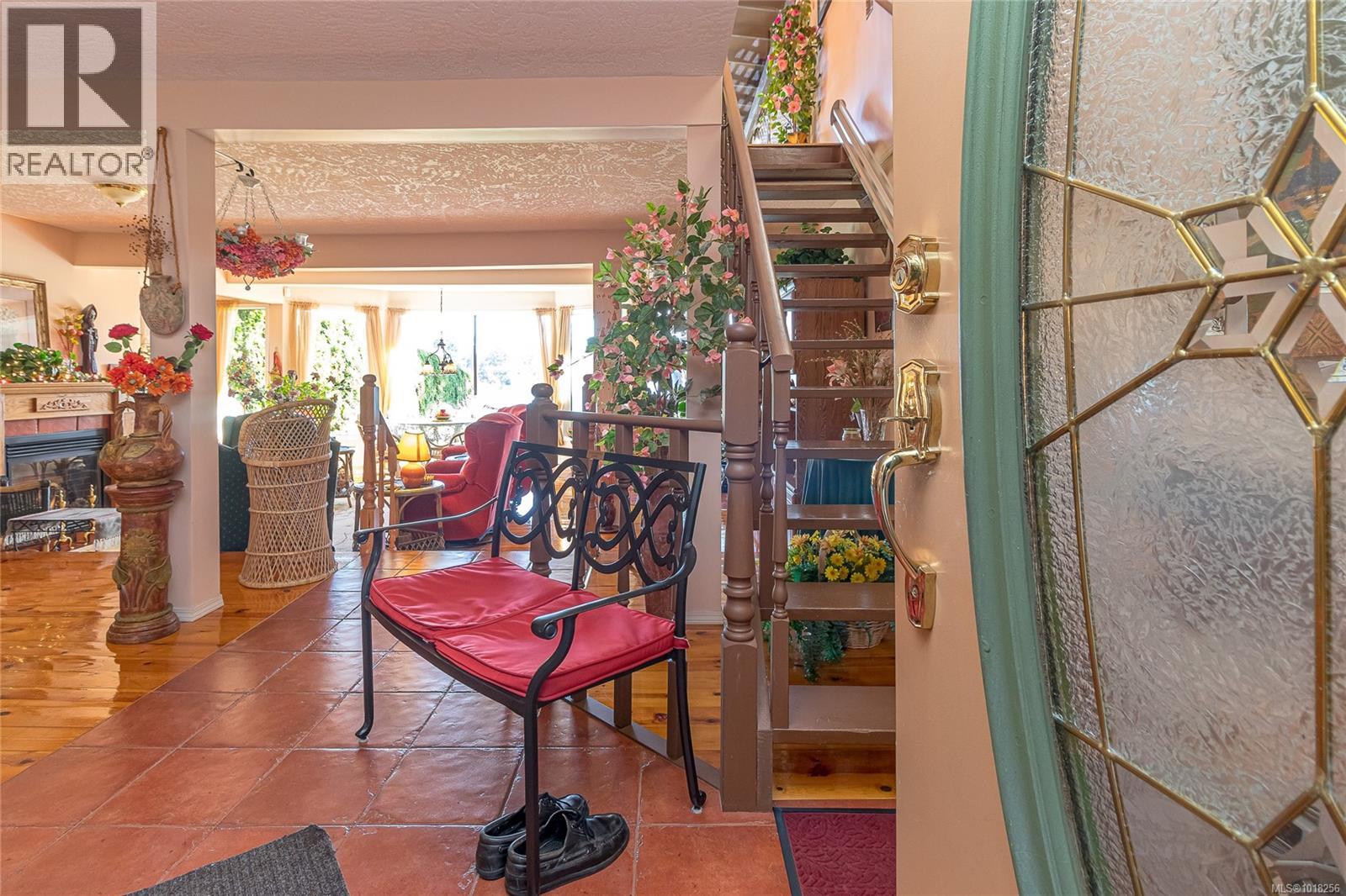 A 128 St. Giles St, View Royal, British Columbia  V8Z 5E5 - Photo 8 - 1018256