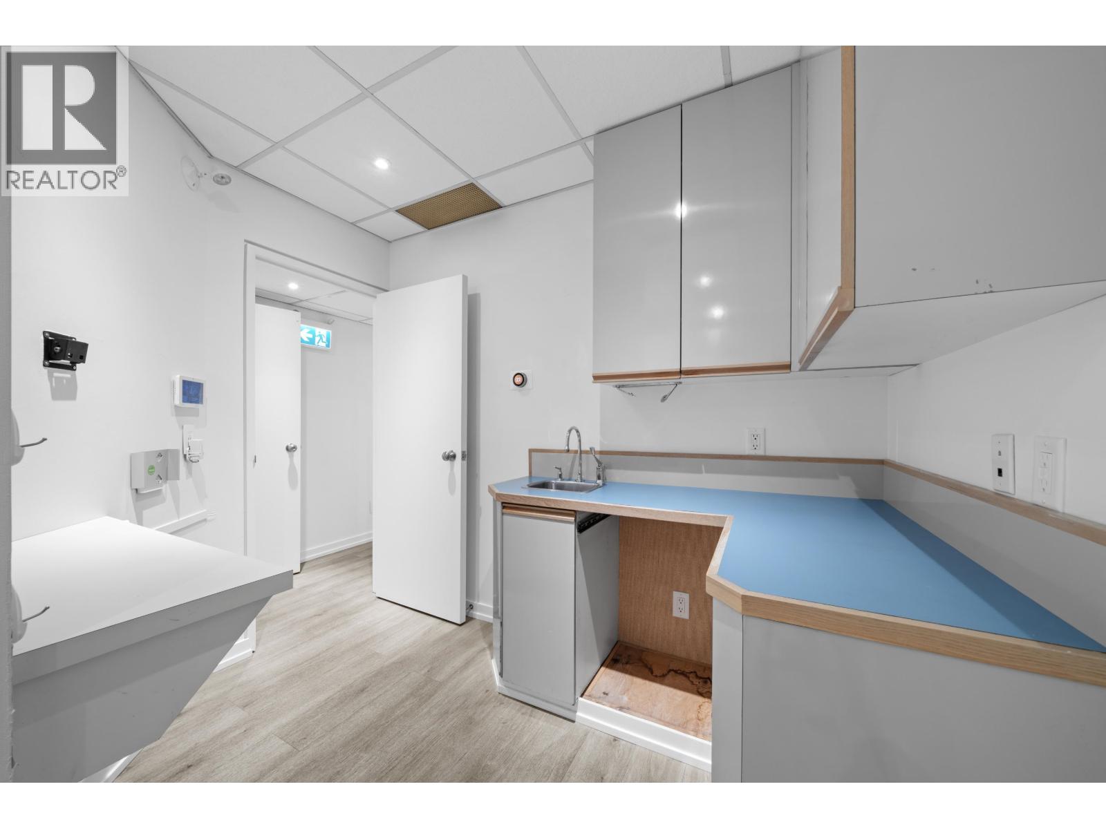 730 943 W Broadway, Vancouver, British Columbia  V5Z 4E1 - Photo 8 - C8065426