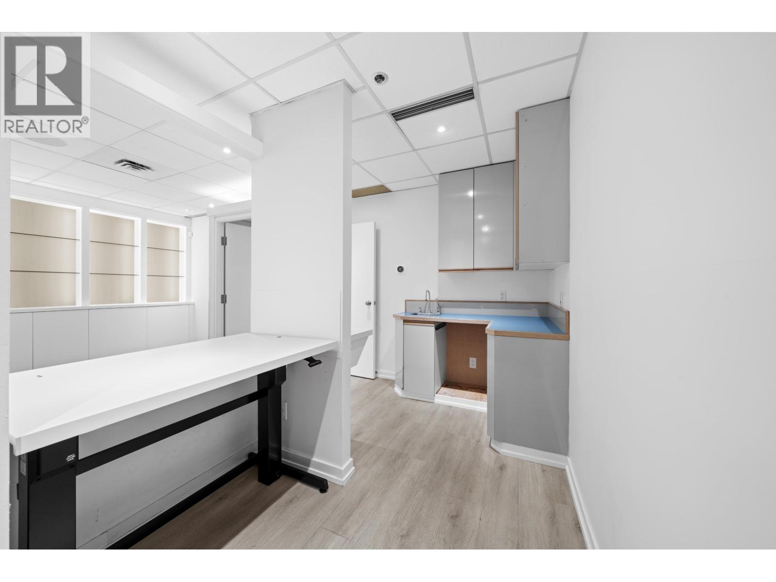 730 943 W Broadway, Vancouver, British Columbia  V5Z 4E1 - Photo 9 - C8065426