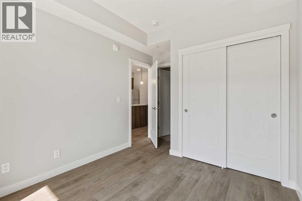 213, 660 Shawnee Square Sw, Calgary, Alberta  T2Y 0X6 - Photo 11 - A2264270