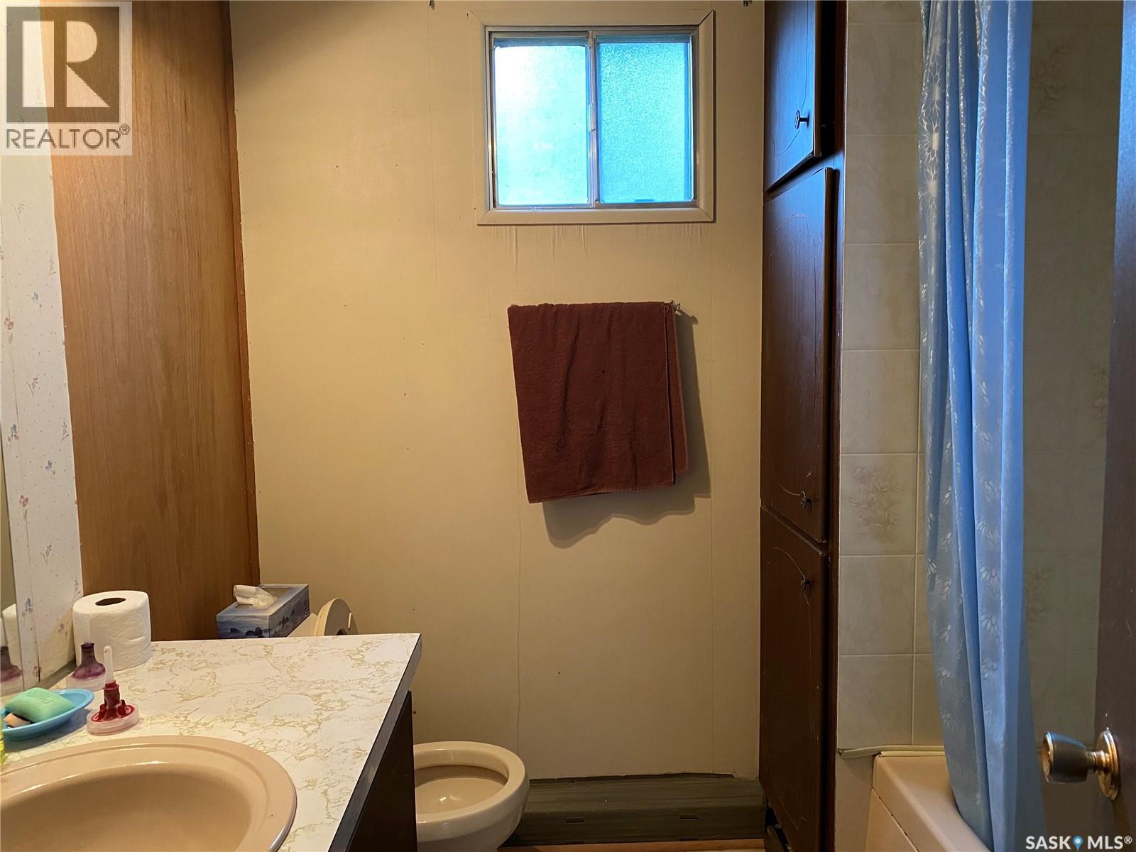 74 Cypress Street, Katepwa Beach, Saskatchewan  S0G 2Y0 - Photo 7 - SK021725