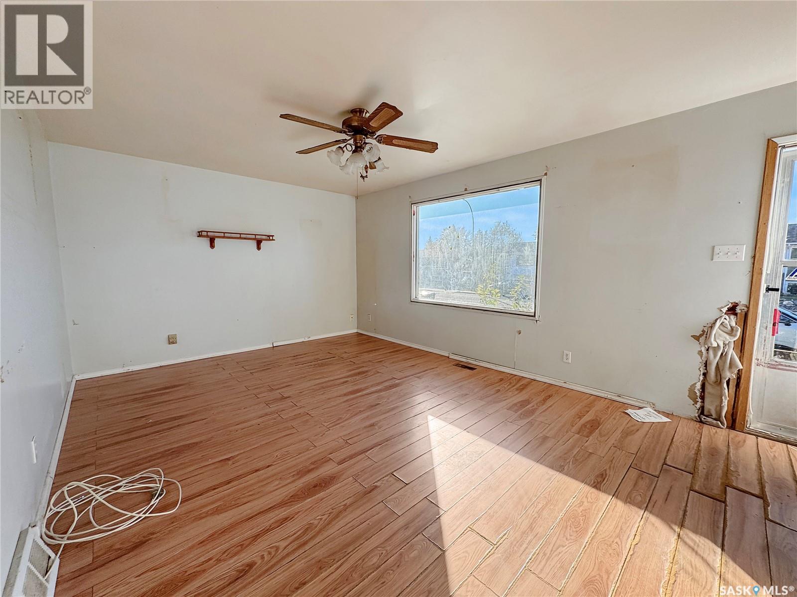 10918 Scott Drive, North Battleford, Saskatchewan  S9A 3L9 - Photo 5 - SK021588