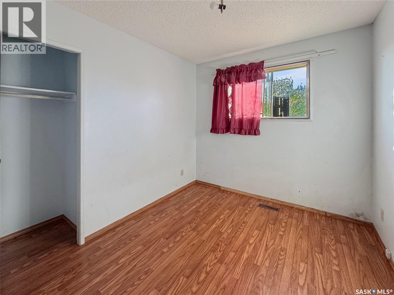 10918 Scott Drive, North Battleford, Saskatchewan  S9A 3L9 - Photo 8 - SK021588