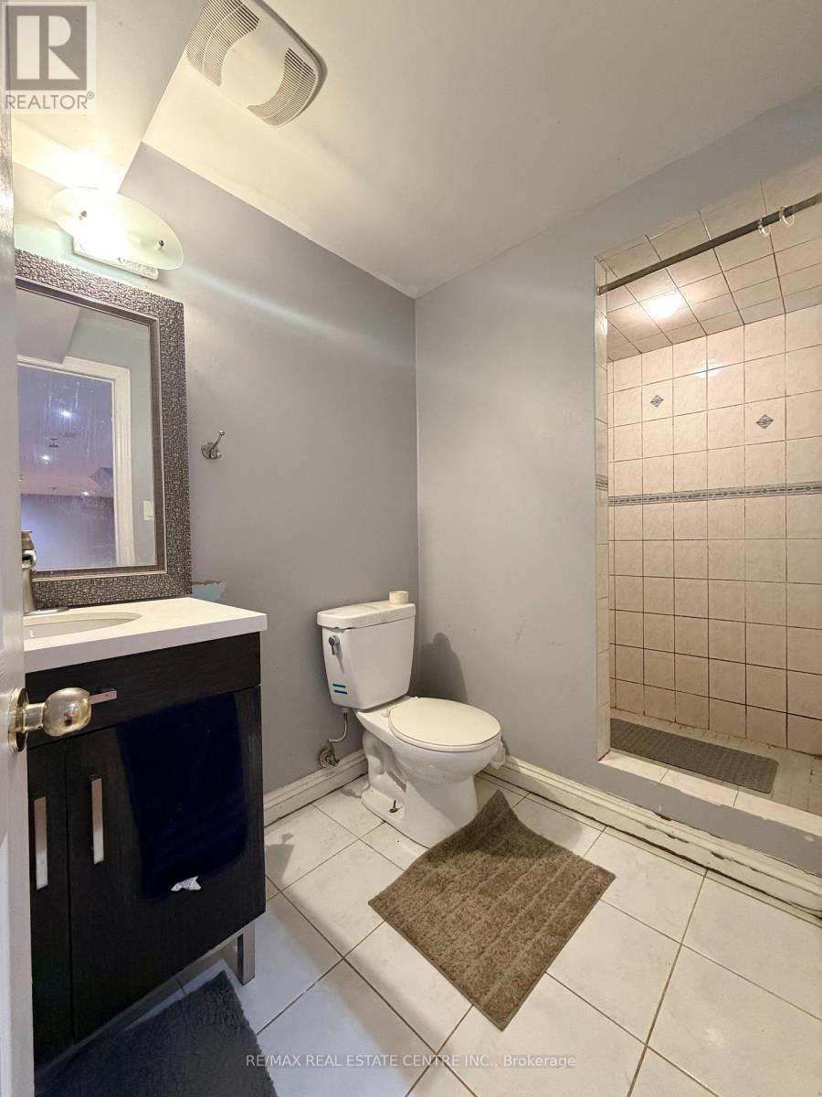 23 Capistro Street, Brampton, Ontario  L7A 3J2 - Photo 21 - W12481607