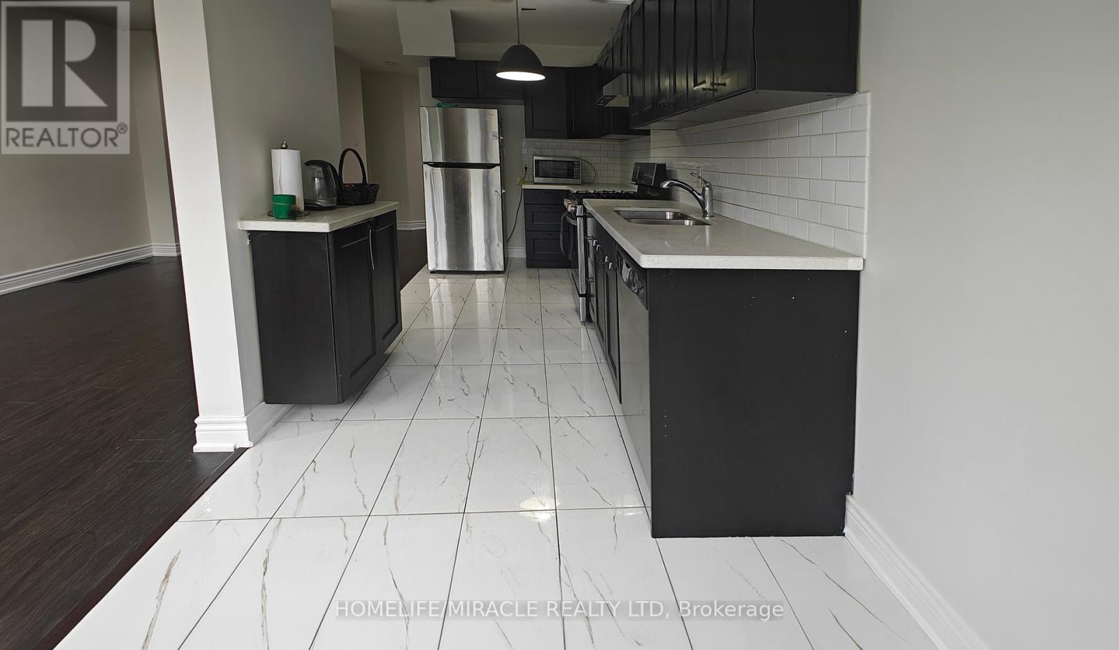 6 SEPTEMBER PLACE, Brampton, Ontario