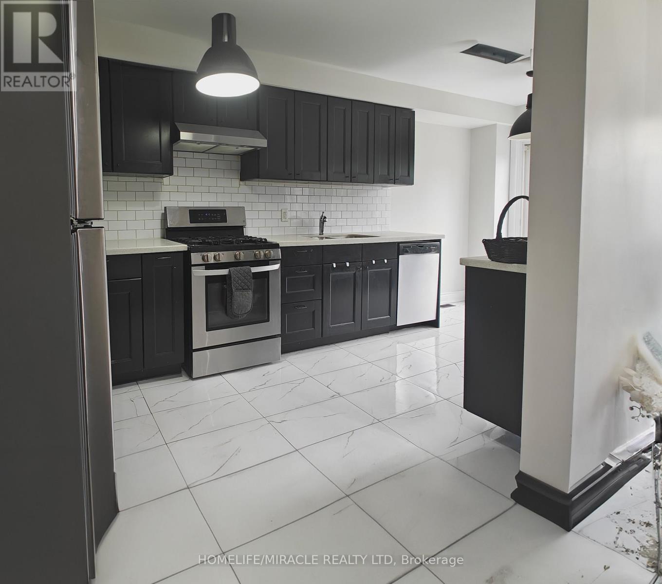 6 September Place, Brampton, Ontario  L6R 0L8 - Photo 32 - W12481620