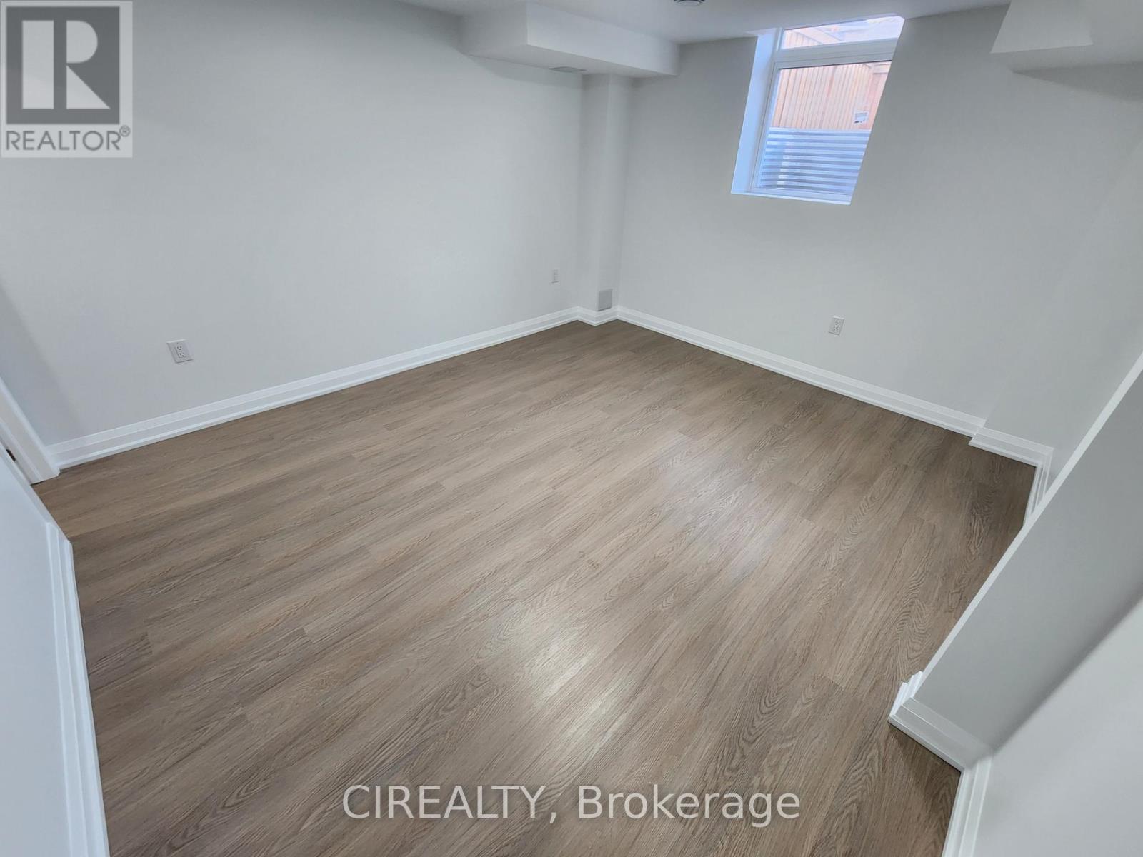 268 Bonnieglen Boulevard, Caledon, Ontario  L7C 4B3 - Photo 11 - W12481628