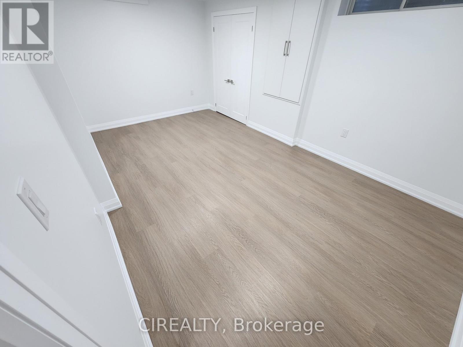 268 Bonnieglen Boulevard, Caledon, Ontario  L7C 4B3 - Photo 16 - W12481628