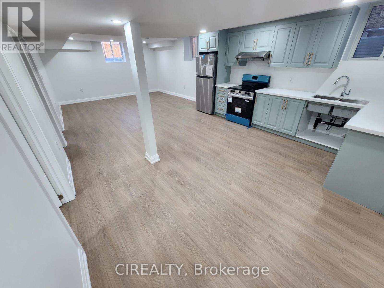 268 Bonnieglen Boulevard, Caledon, Ontario  L7C 4B3 - Photo 2 - W12481628