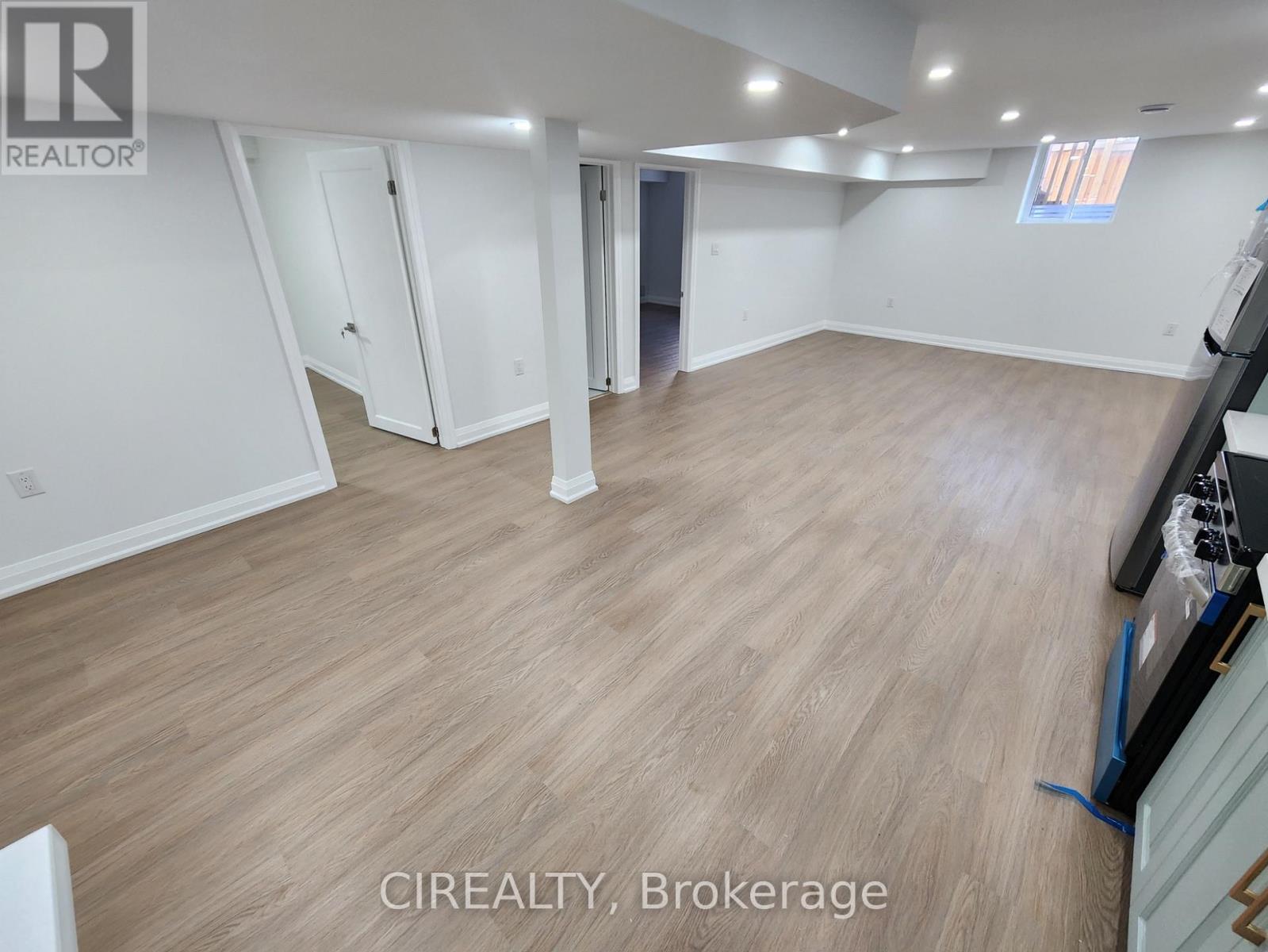 268 Bonnieglen Boulevard, Caledon, Ontario  L7C 4B3 - Photo 6 - W12481628