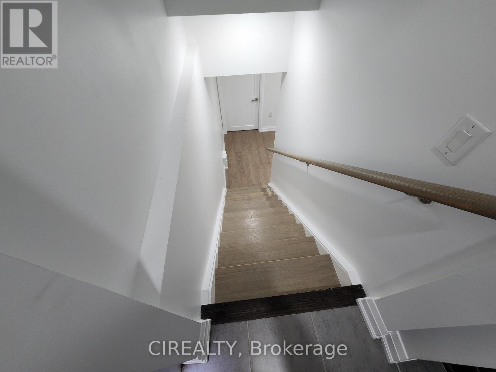 268 Bonnieglen Boulevard, Caledon, Ontario  L7C 4B3 - Photo 7 - W12481628