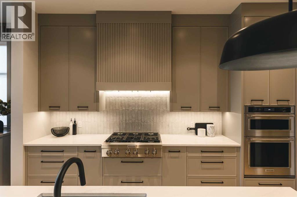 Property at 733 Serenity Bend image 4