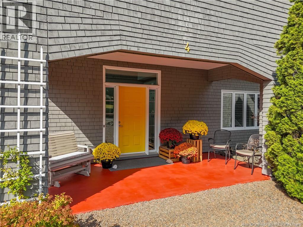 4 Bohnsack Street, Island View, New Brunswick  E3E 1A3 - Photo 3 - NB127324