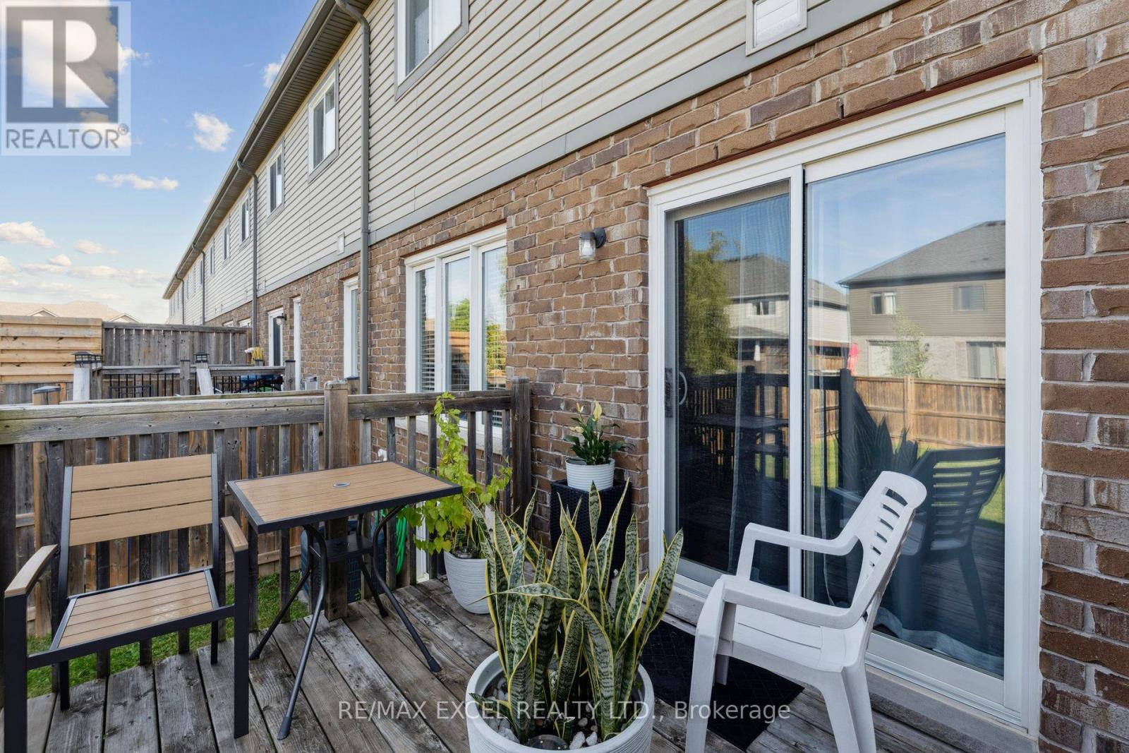 6401 Shapton Crescent, Niagara Falls, Ontario  L2H 0L8 - Photo 11 - X12481588