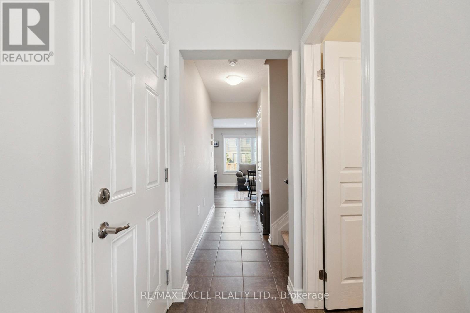 6401 Shapton Crescent, Niagara Falls, Ontario  L2H 0L8 - Photo 25 - X12481588