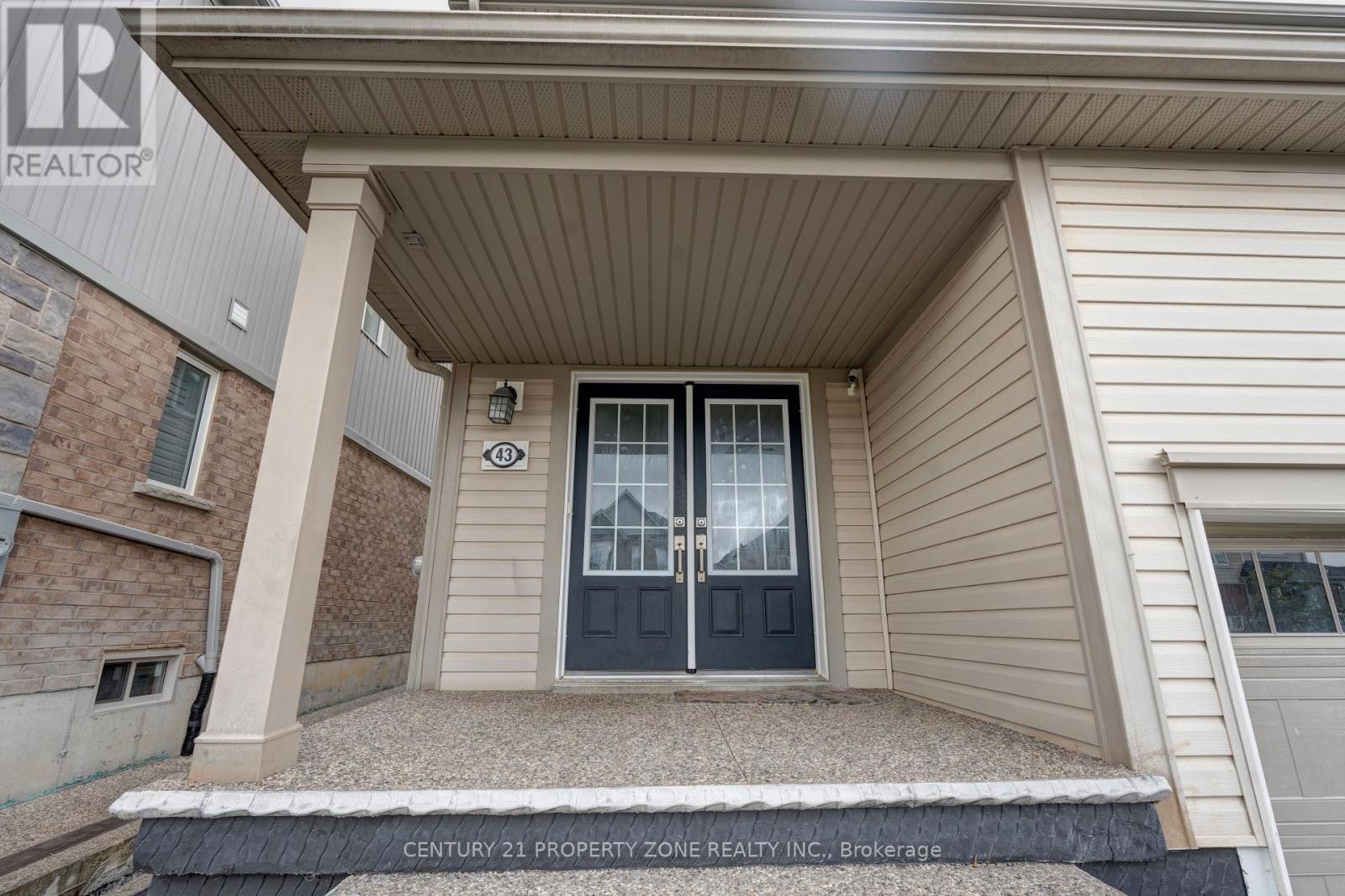 43 Mccargow Drive, Haldimand, Ontario  N3W 0C3 - Photo 3 - X12481612
